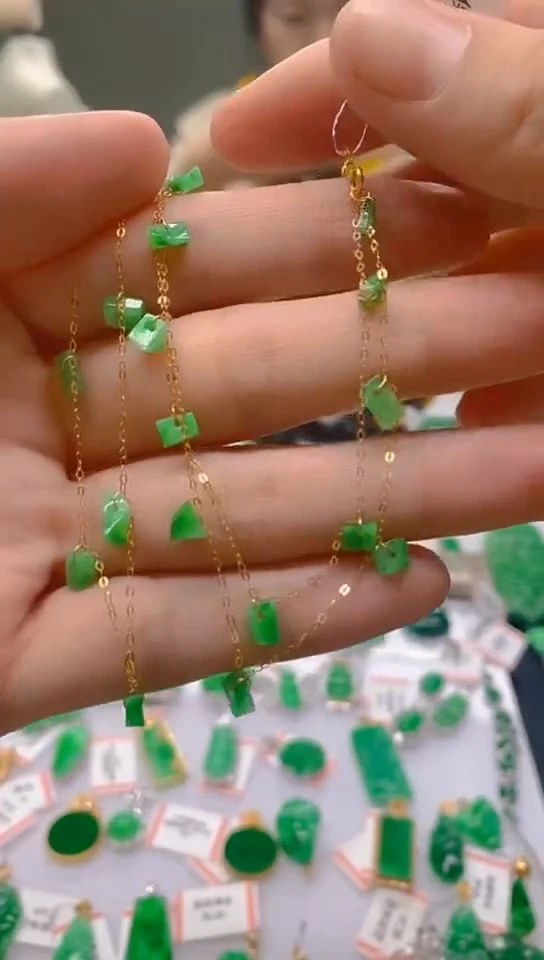 【闪购商品】翡翠颈饰18K金镶嵌新号开播，全场乱卖