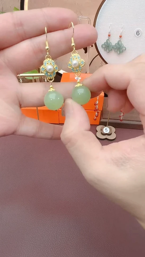 银S925镶嵌东陵石耳饰y350100