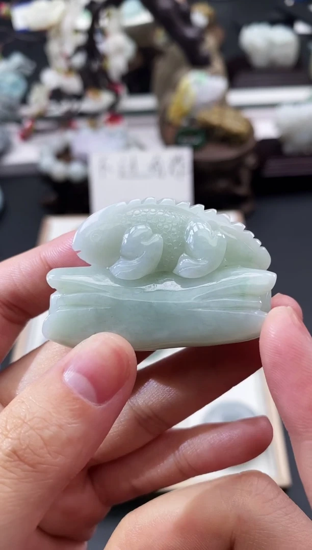 翡翠未镶嵌颈饰天然缅甸A货翡翠