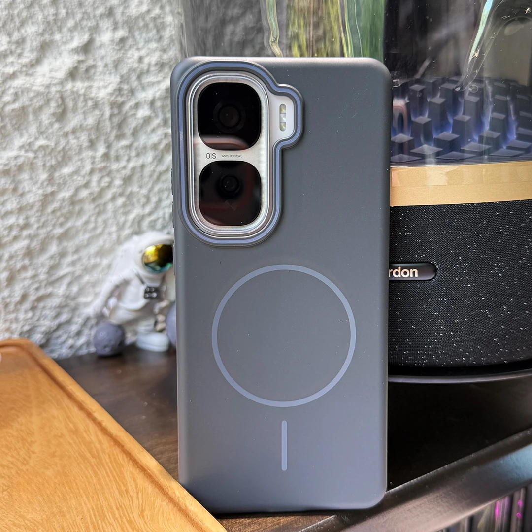 适用新款vivoiQOOneo11高级时尚柔润纯色磁吸散热x300情侣手机壳