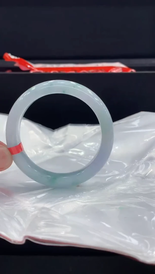 未镶嵌手镯翡翠翡翠手镯