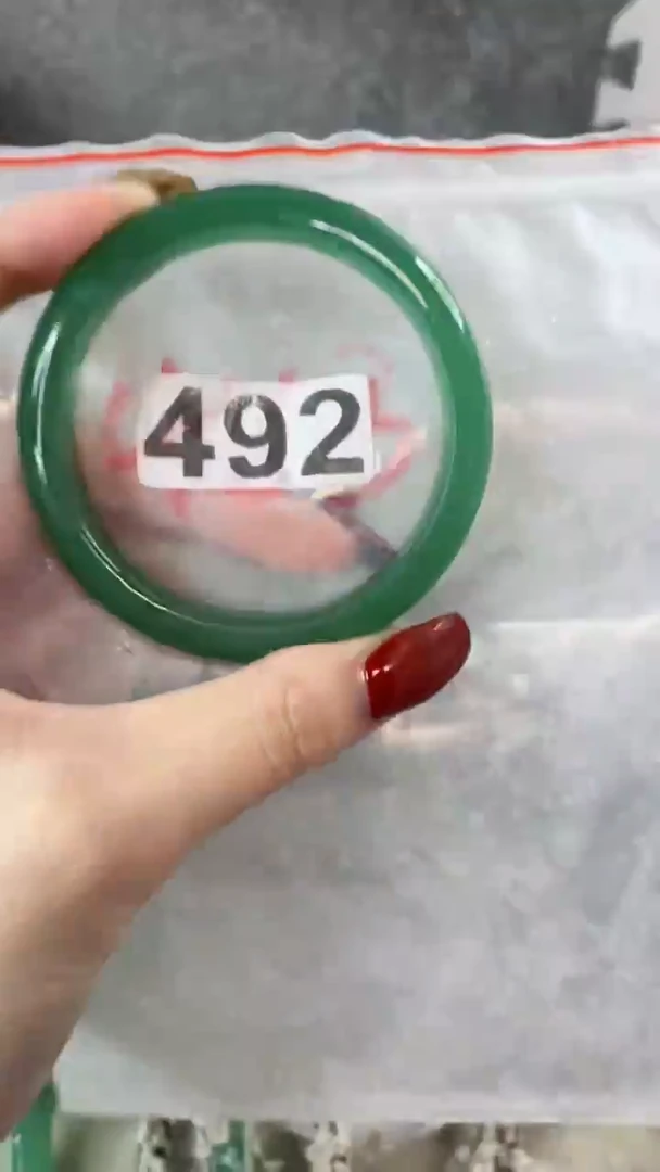 【闪购商品】石英质玉手镯未镶嵌5859+492