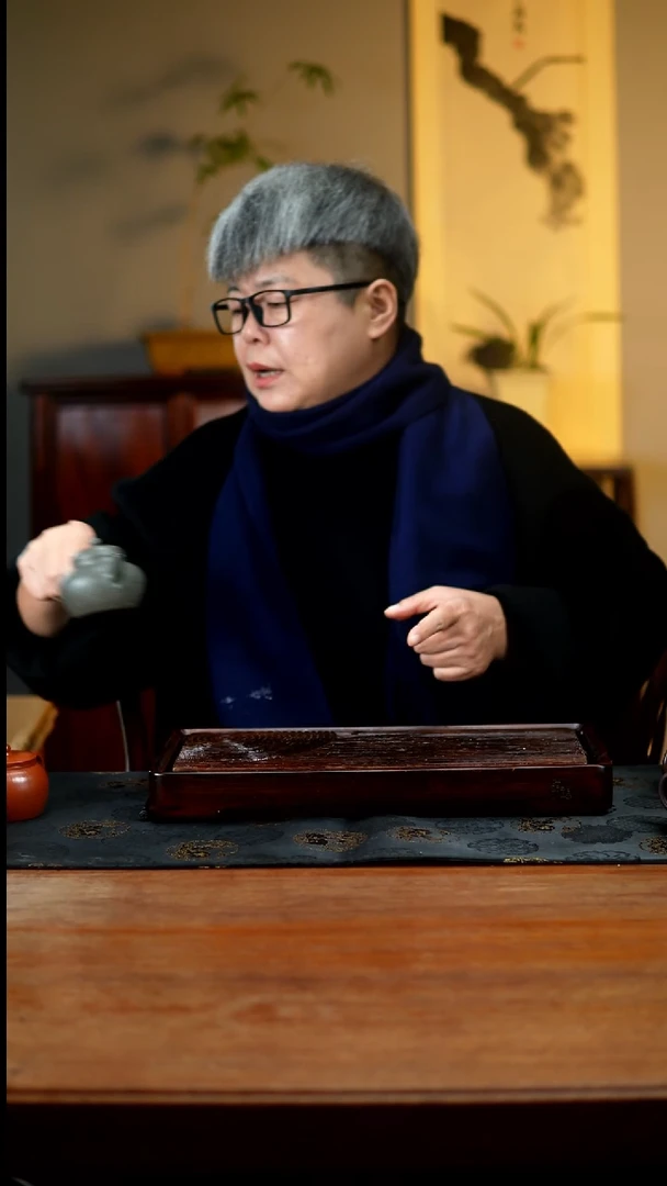 【闪购商品】紫砂茶壶130cc黄龙山原矿豆青泥宫灯36