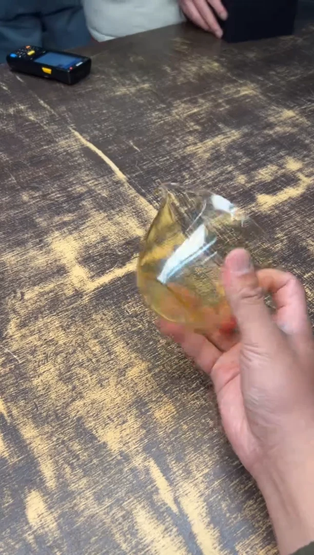 【闪购商品】/魏小玻水滴公杯（透明熏银）