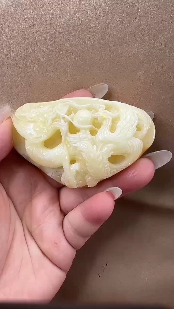 琥珀颈饰未镶嵌吊坠