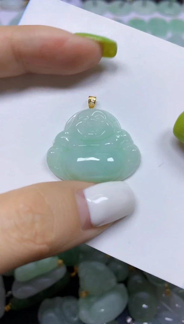 翡翠18K金镶嵌颈饰挂件