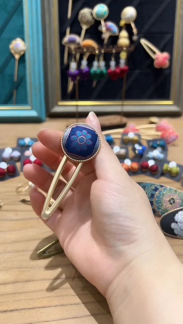 【闪购商品】【一物一拍车】四季如意圆形小发夹