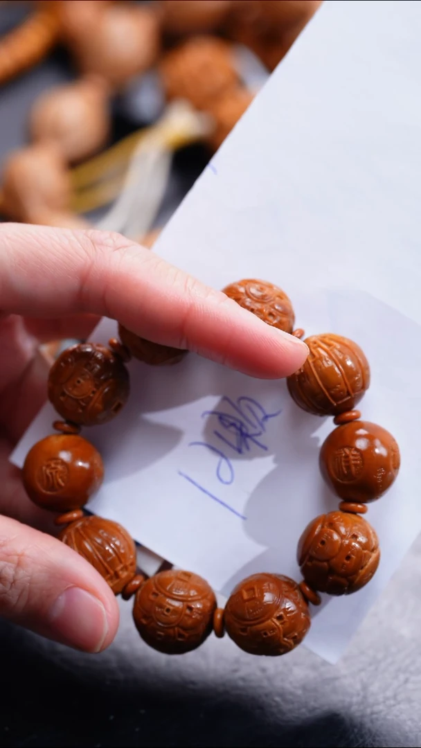 【闪购商品】橄榄核吊坠橄榄核