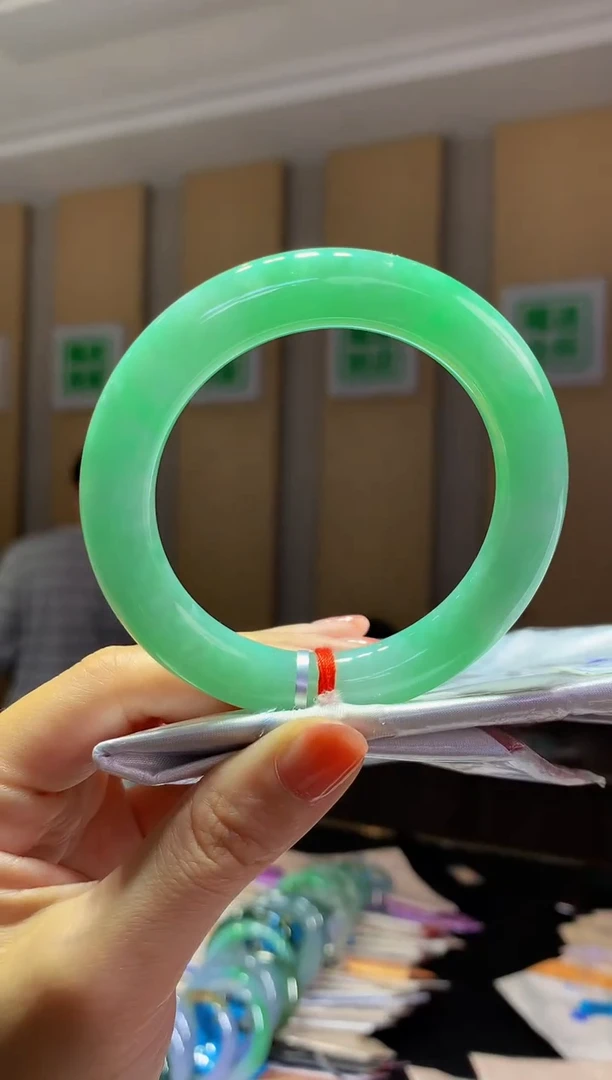 未镶嵌手镯翡翠-C156 圈口56