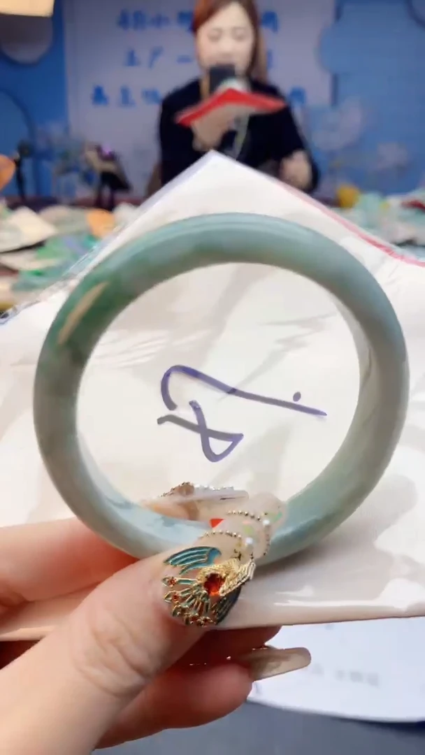 【闪购商品】翡翠手镯未镶嵌1018187428