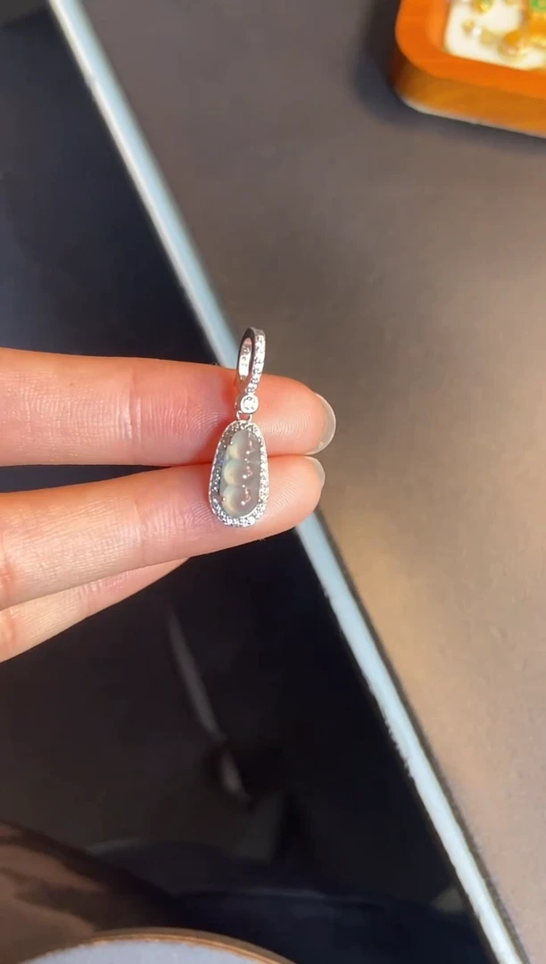 吊坠(不含链)银S925镶嵌翡翠1