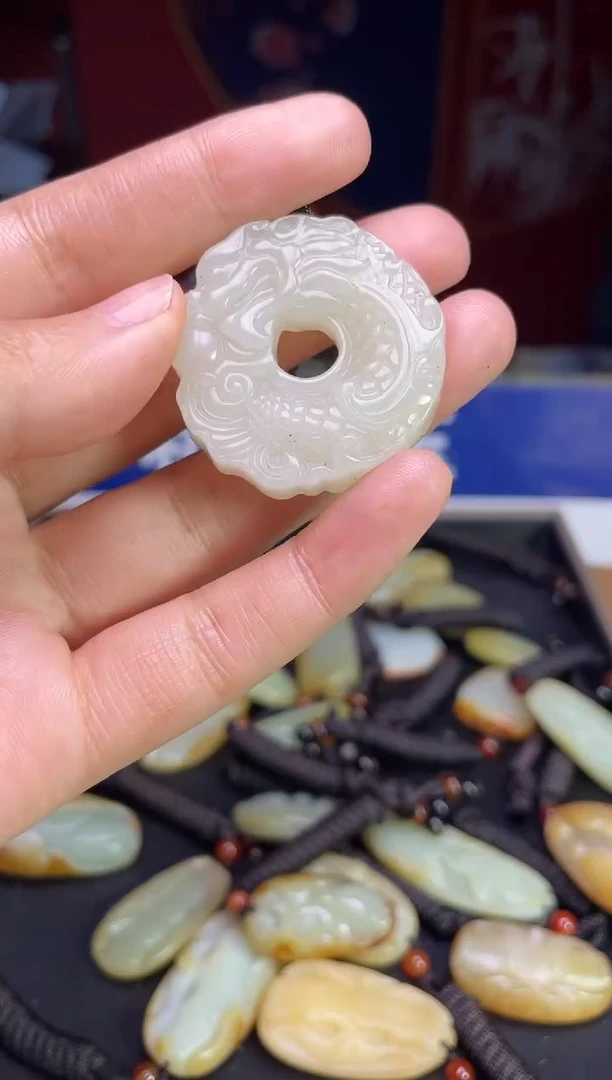 颈饰未镶嵌和田玉213