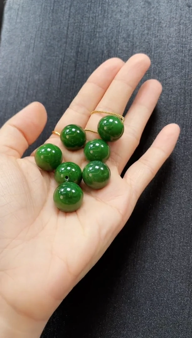 和田玉未镶嵌吊坠(赠链)多样性发一