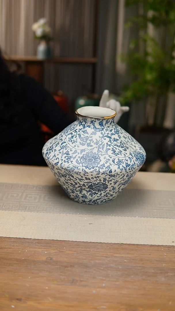 【闪购商品】陶瓷花器青花瓷缠枝莲飞碟