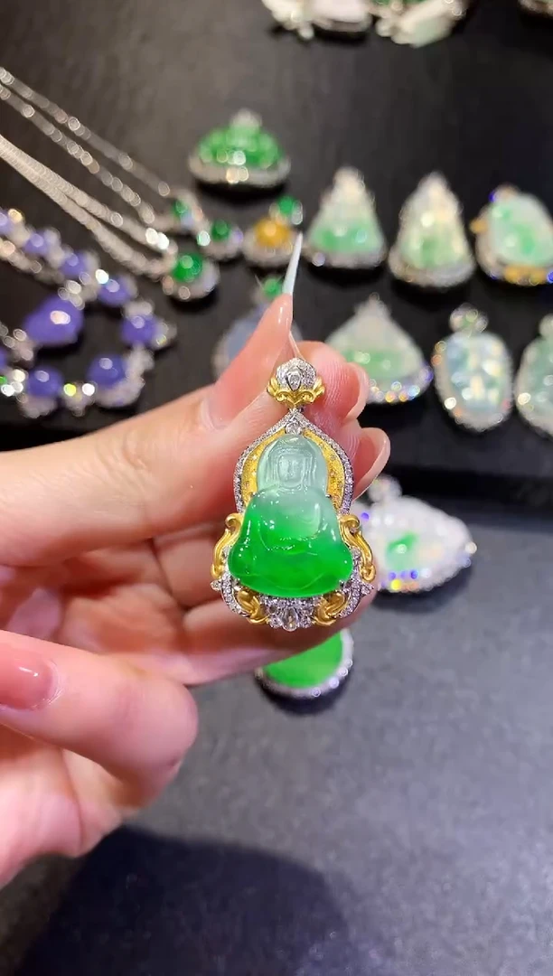 【闪购商品】翡翠吊坠(不含链)18K金镶嵌54-观音