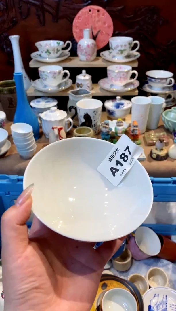 瓷片瓷片哈哈哈哈哈哈