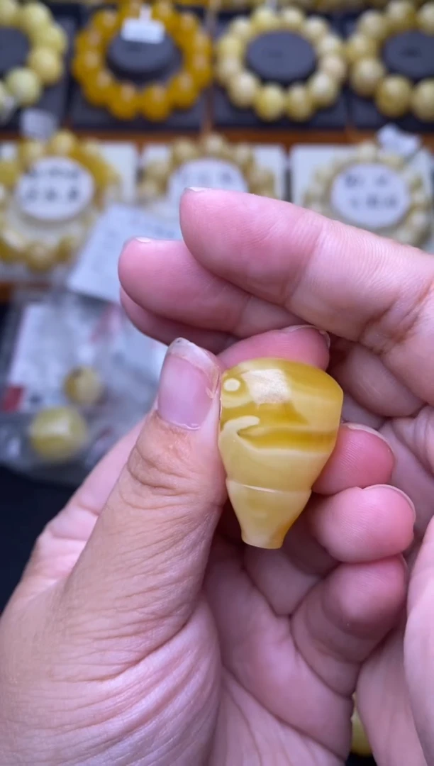 裸石琥珀未镶嵌 大小姐珠宝严选30