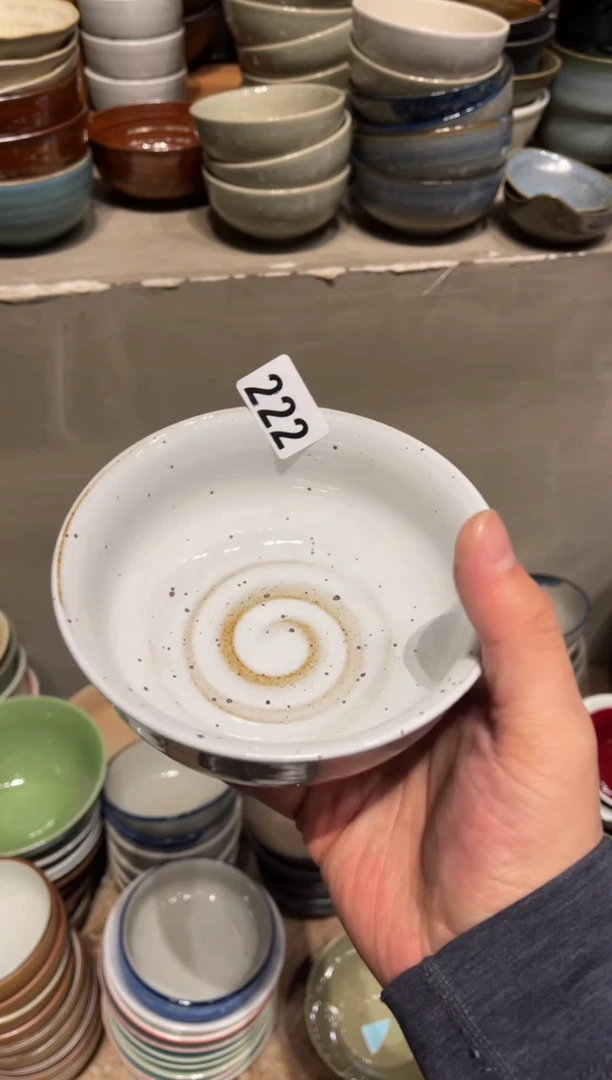 【闪购商品】瓷片222  白麻点反边小碗1个