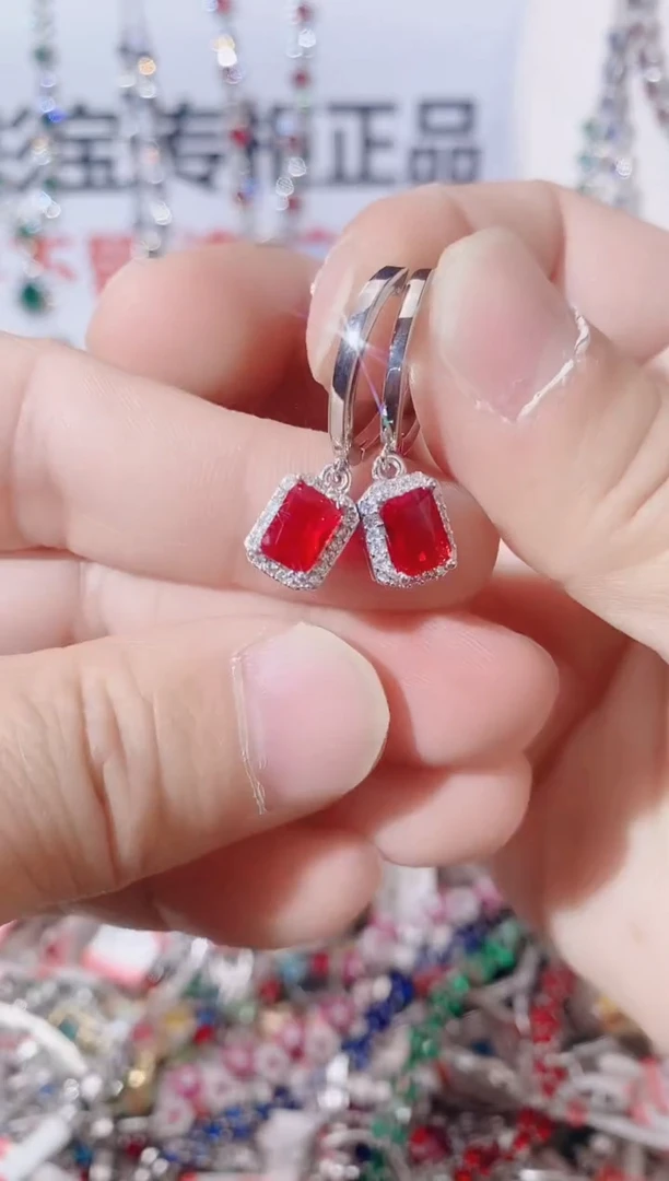 未镶嵌耳饰红宝石