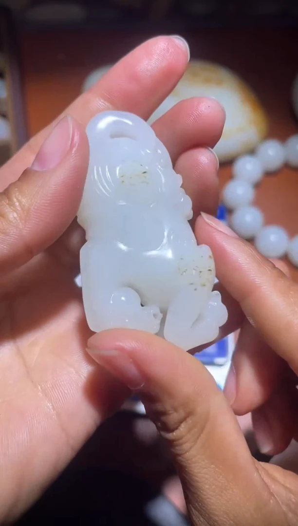 颈饰未镶嵌和田玉（糖玉）和田玉