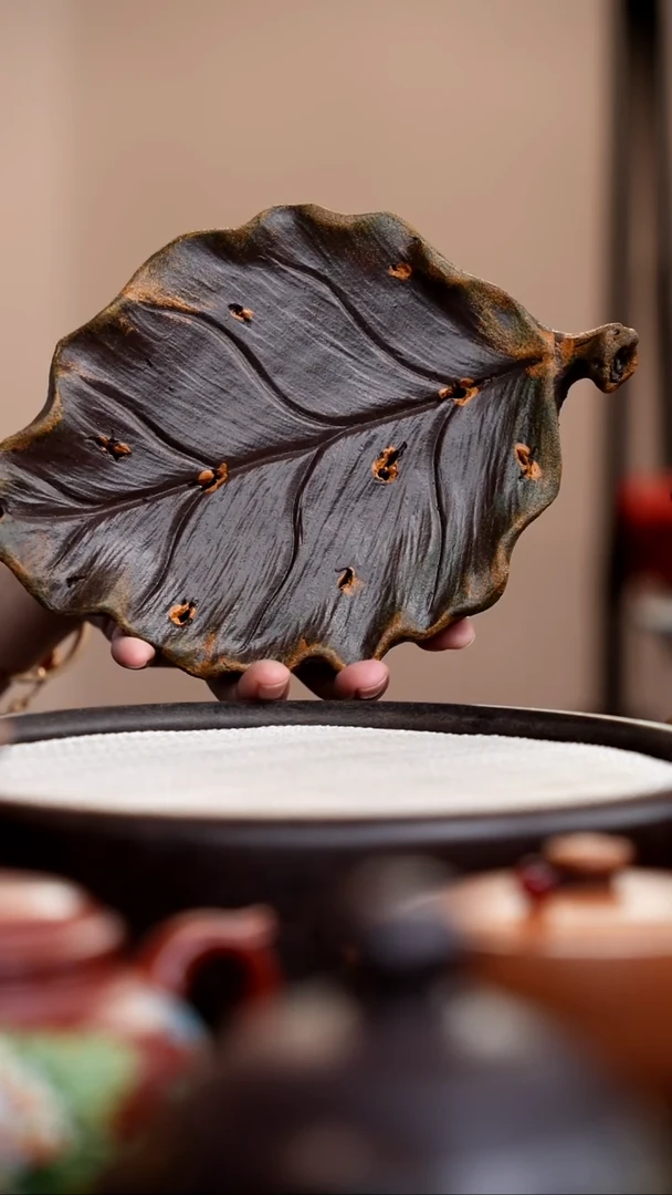 茶壶紫砂紫泥叶子储水壶承