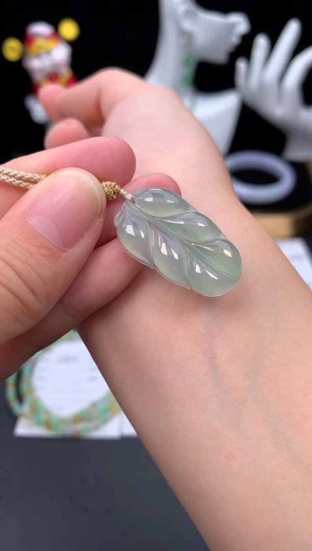 未镶嵌摆件翡翠48小时鉴赏期 退货不扣服务费