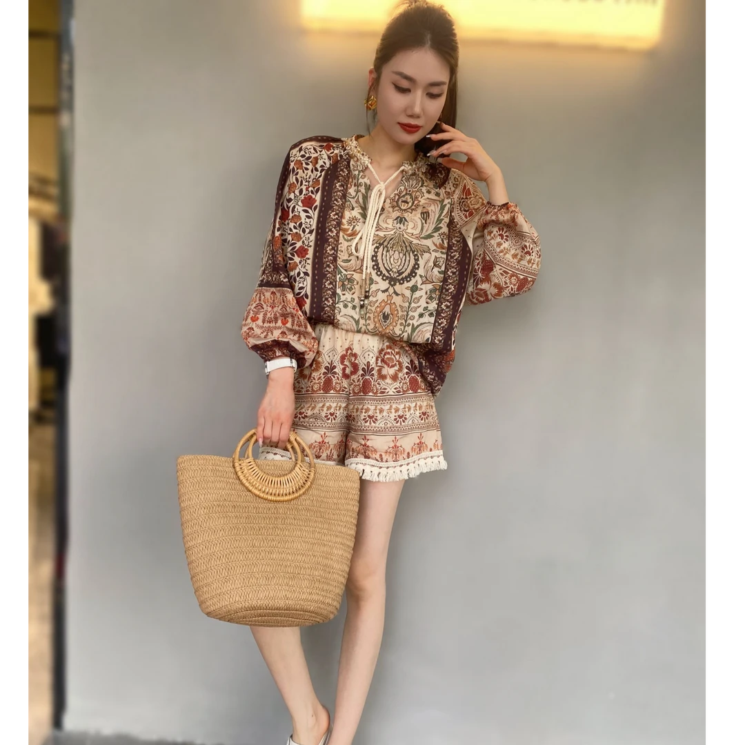 【俊英】夏季新品复古风轻奢小众设计感时尚百搭上衣短裤两件套装