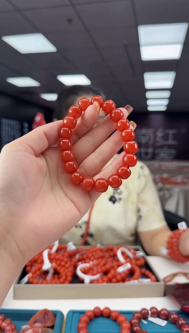 未镶嵌珠串南红玛瑙多样发其一/