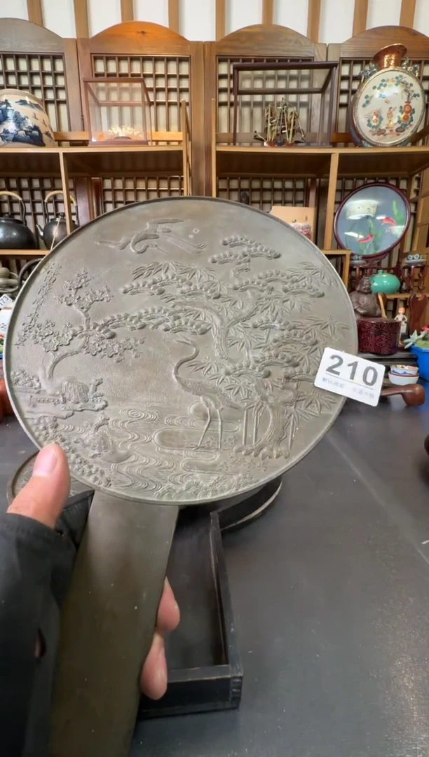 摆件  注意：回流商品，默认有瑕，不退不换。