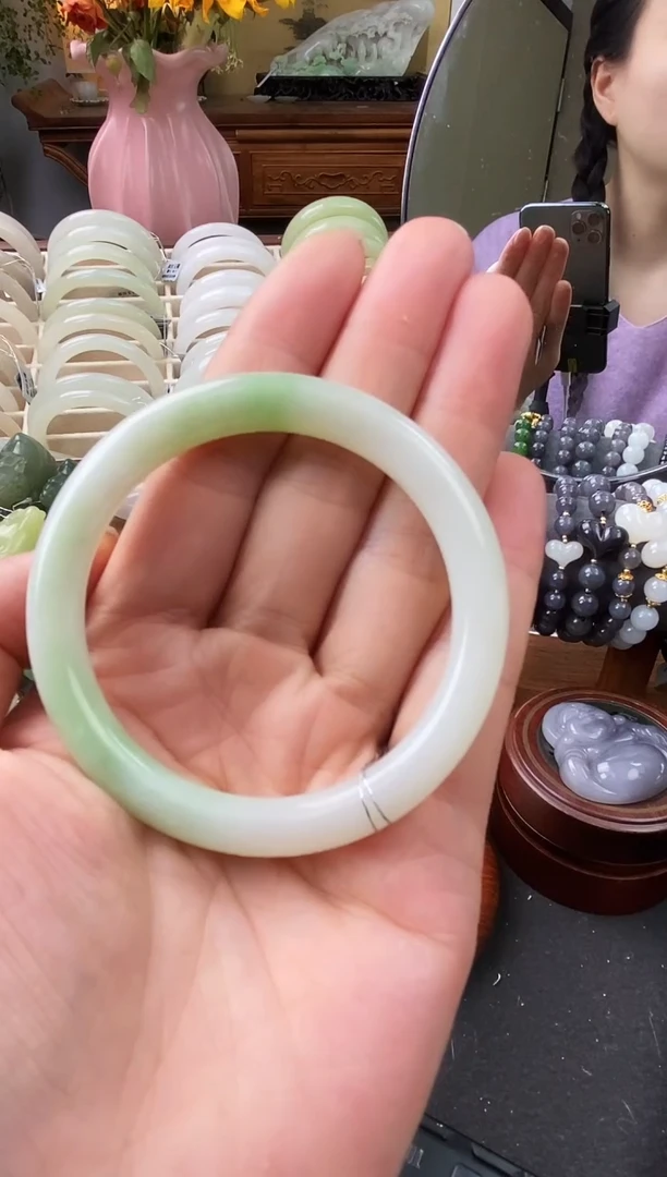 未镶嵌手镯和田玉（翠青玉）白底翠青圈口53