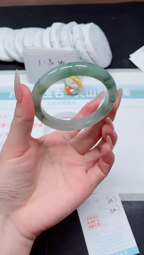 【闪购商品】石英质玉手镯未镶嵌487-58.7