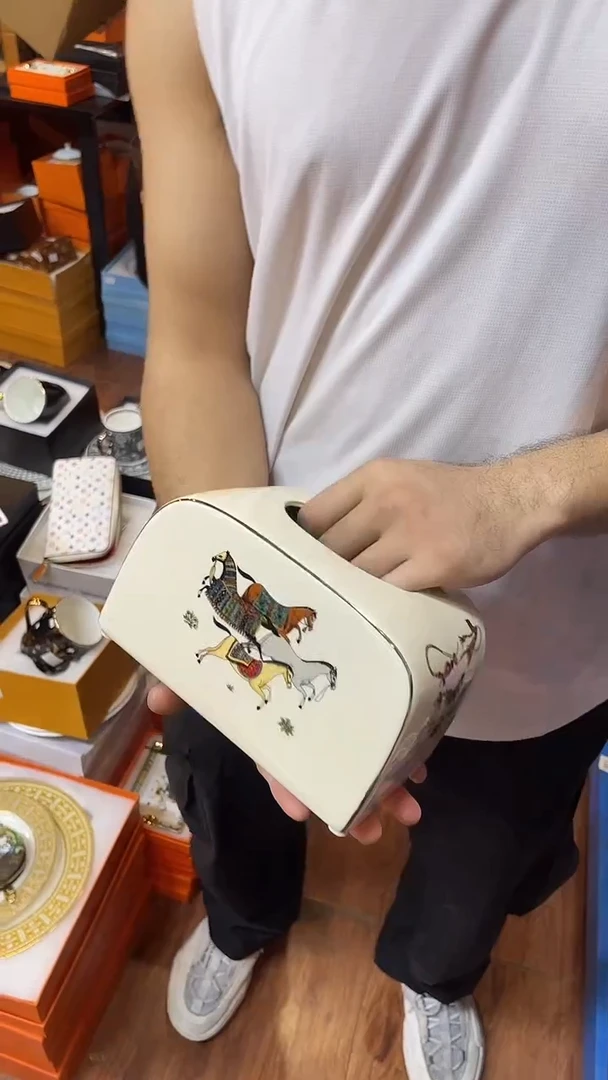 杯鸿辉家品牌瓷器，京东包邮！
