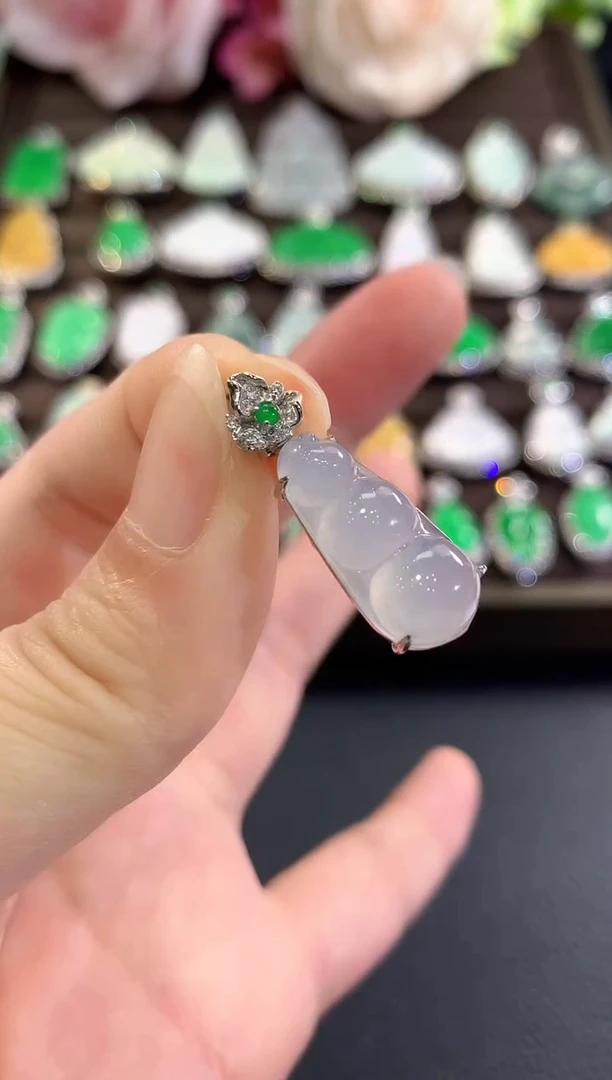 吊坠(不含链)18K金镶嵌翡翠w3多样性一件发货