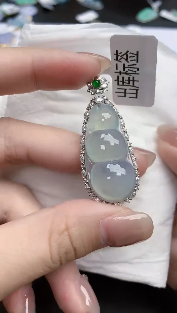 【闪购商品】翡翠颈饰18K金镶嵌天然缅甸翡翠A货