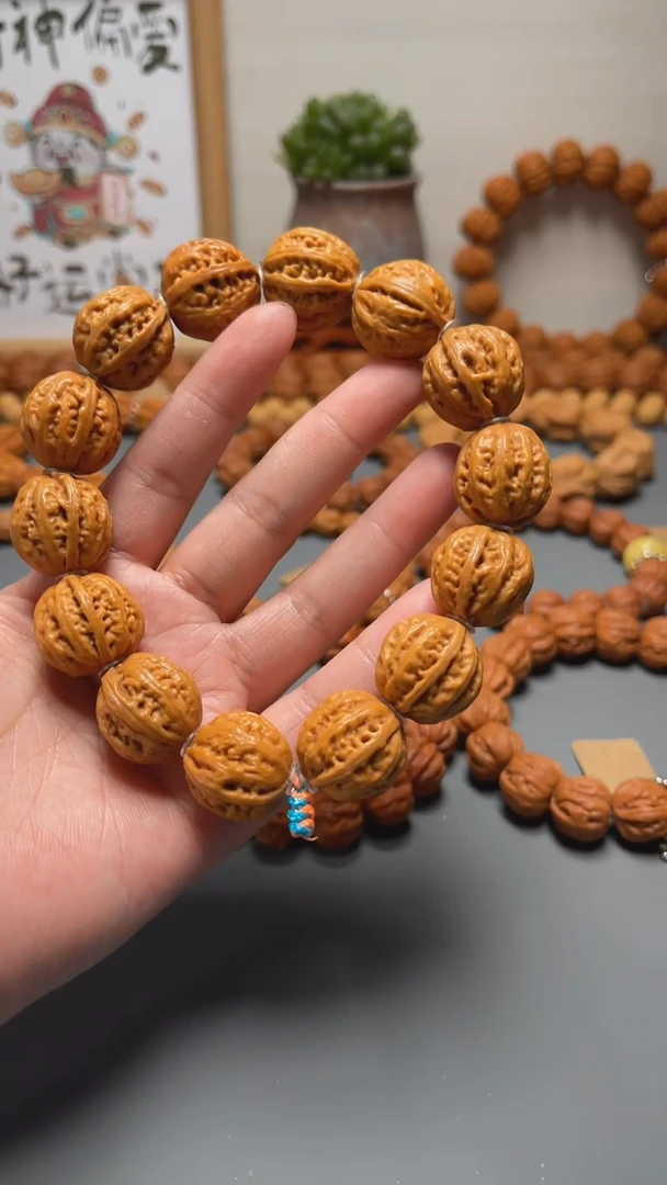文玩核桃吊坠文玩手串
