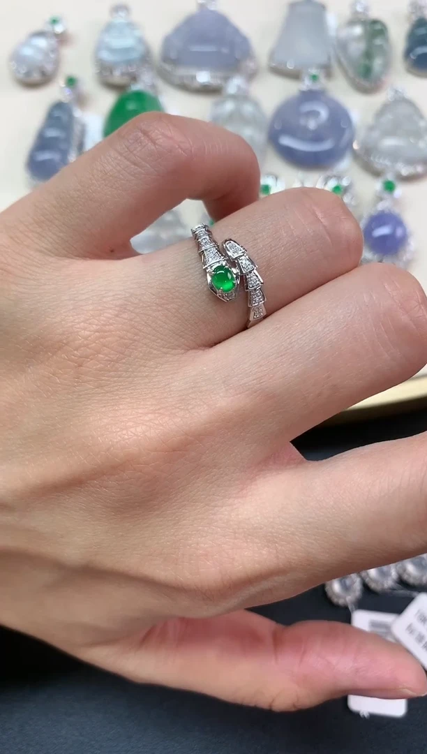 【闪购商品】翡翠戒指18K金镶嵌D15|1980