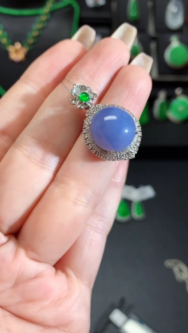 【闪购商品】翡翠吊坠(不含链)18K金镶嵌紫蛋面