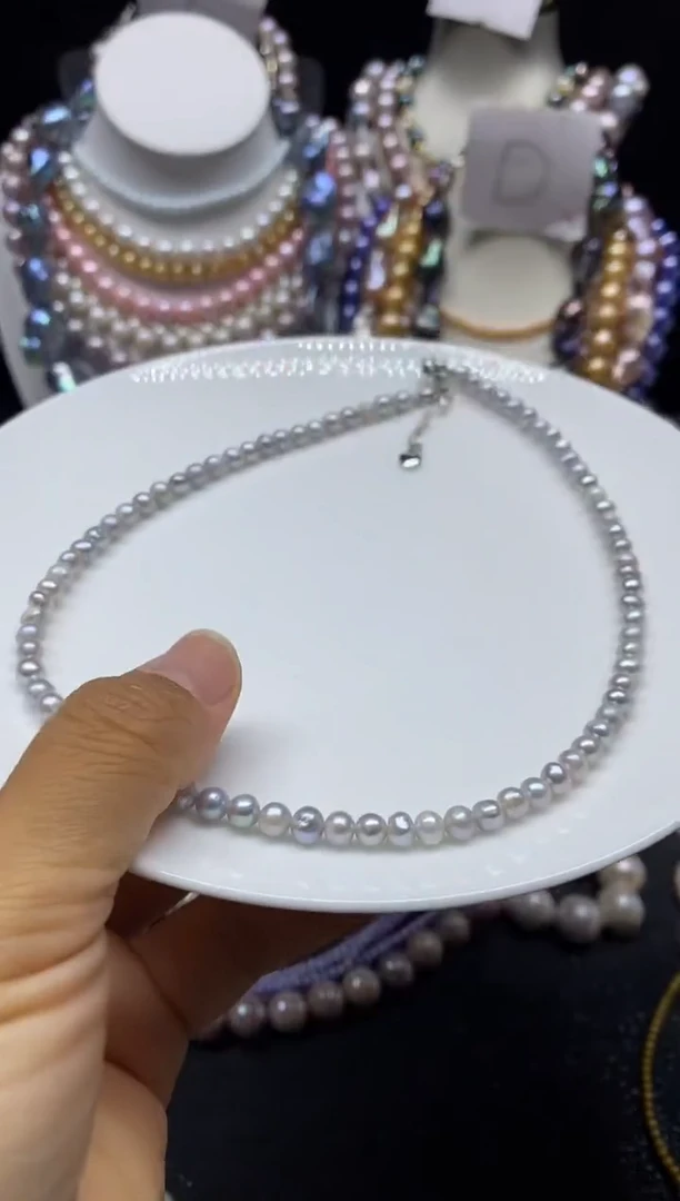 淡水珍珠未镶嵌颈饰多人