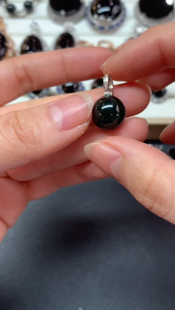 【闪购商品】翡翠吊坠(不含链)18K金镶嵌R65|1980