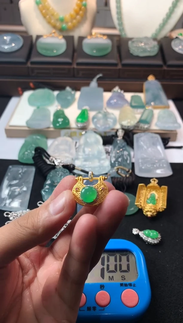未镶嵌定制翡翠霆***~  4048毛货不退不换