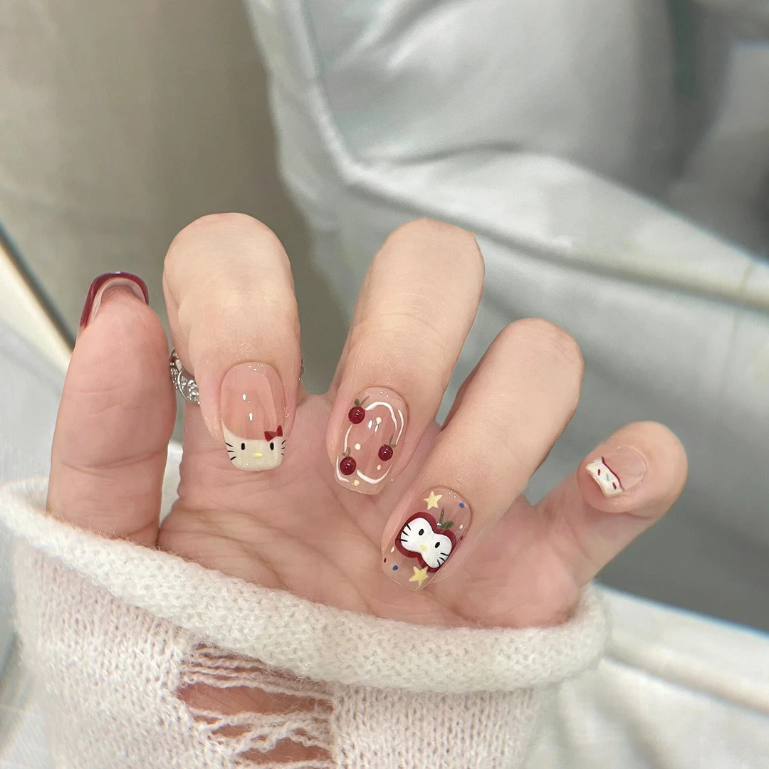 红苹果ins短款美甲可爱卡通显白KT蛋糕穿戴甲法式温柔甜美氛围感