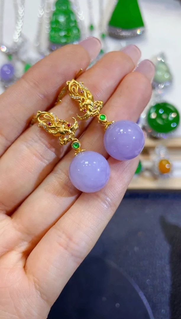 颈饰18K金镶嵌翡翠团购29