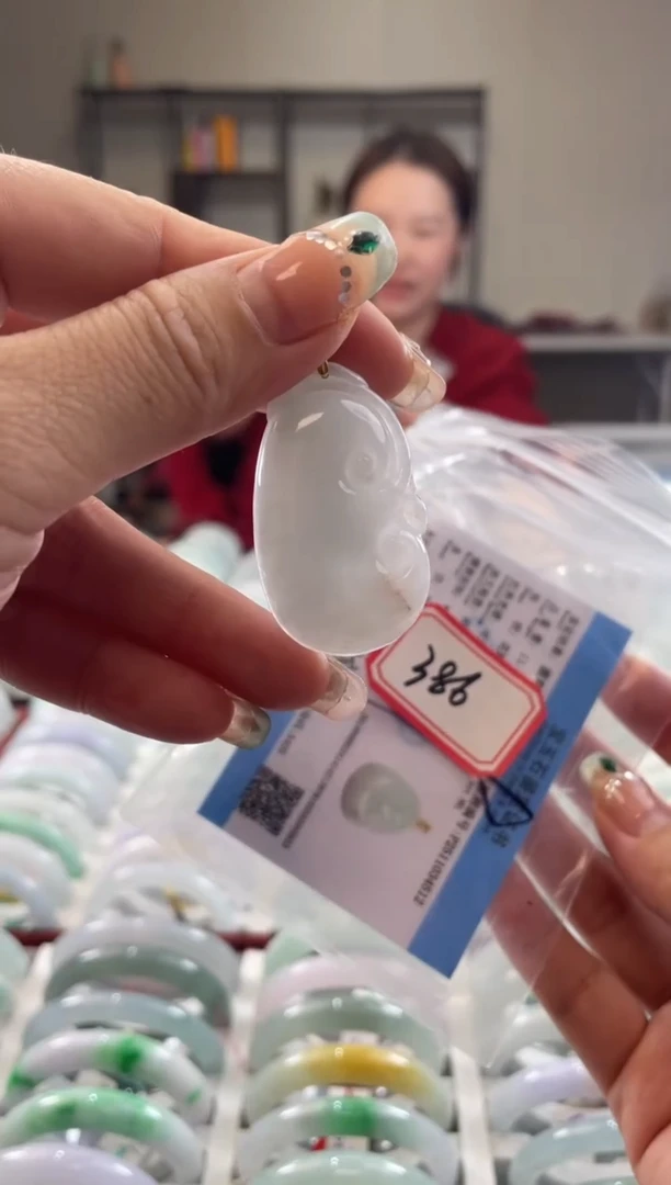 颈饰未镶嵌翡翠多样性发一