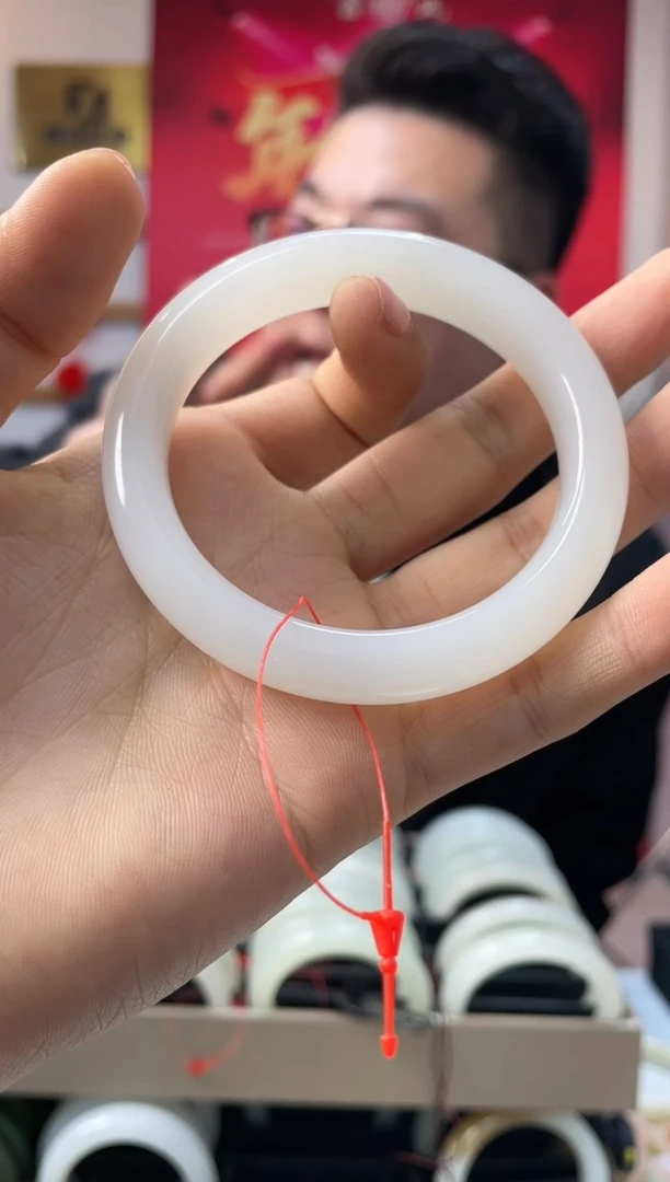 【闪购商品】和田玉手镯未镶嵌白胶猫备注圈口多样性发一件