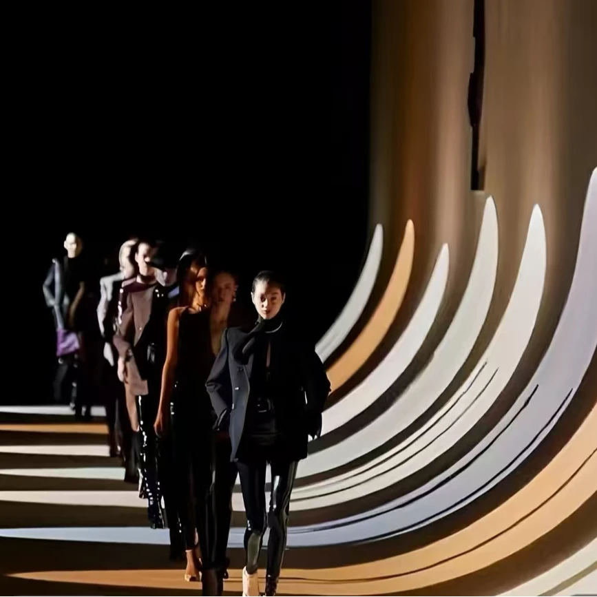 2024新款男女同款双面穿格纹外套0360