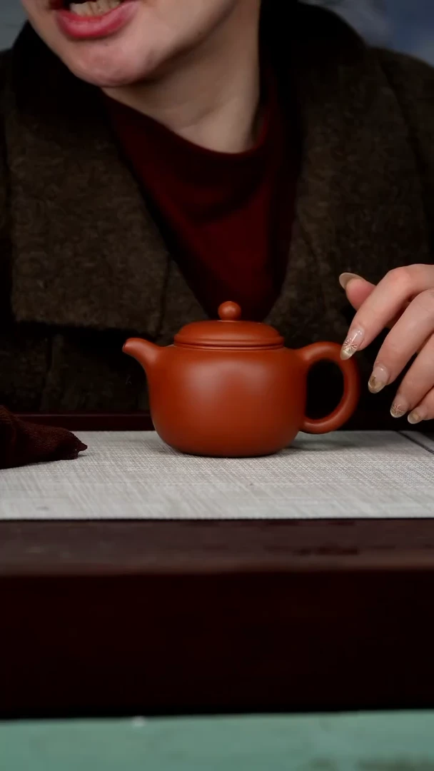 【闪购商品】中国宜兴原矿紫砂壶200c