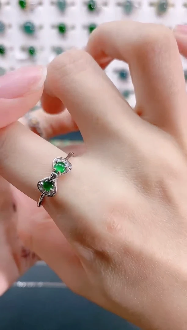 【闪购商品】翡翠戒指银S925镶嵌天然翡翠