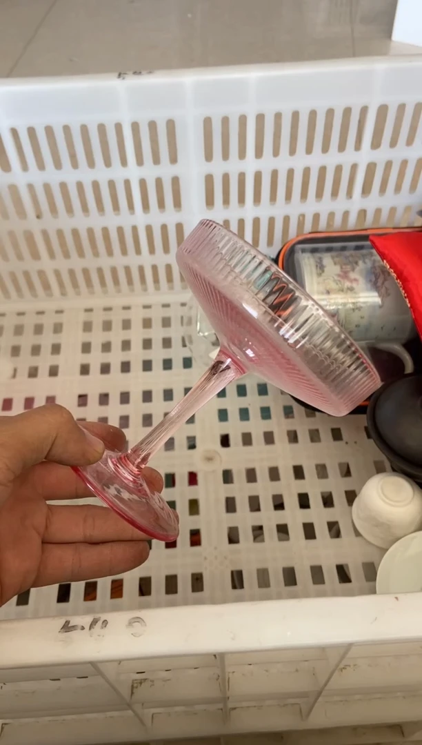 杯无运费险有瑕疵的摄影的产品有使用过的痕迹有点脏介意勿拍