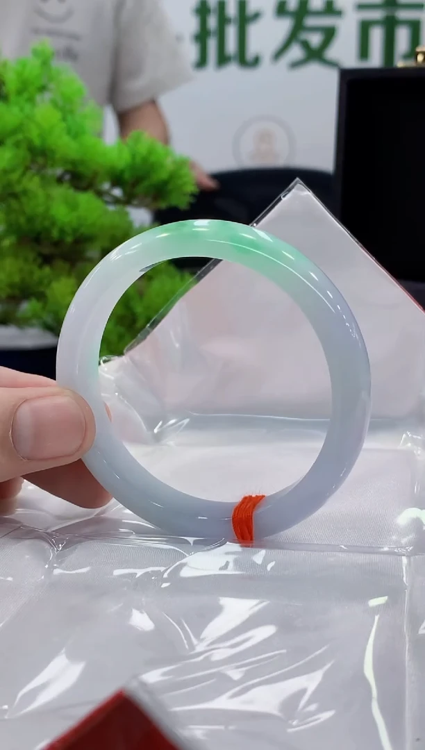 未镶嵌手镯翡翠翡翠手镯