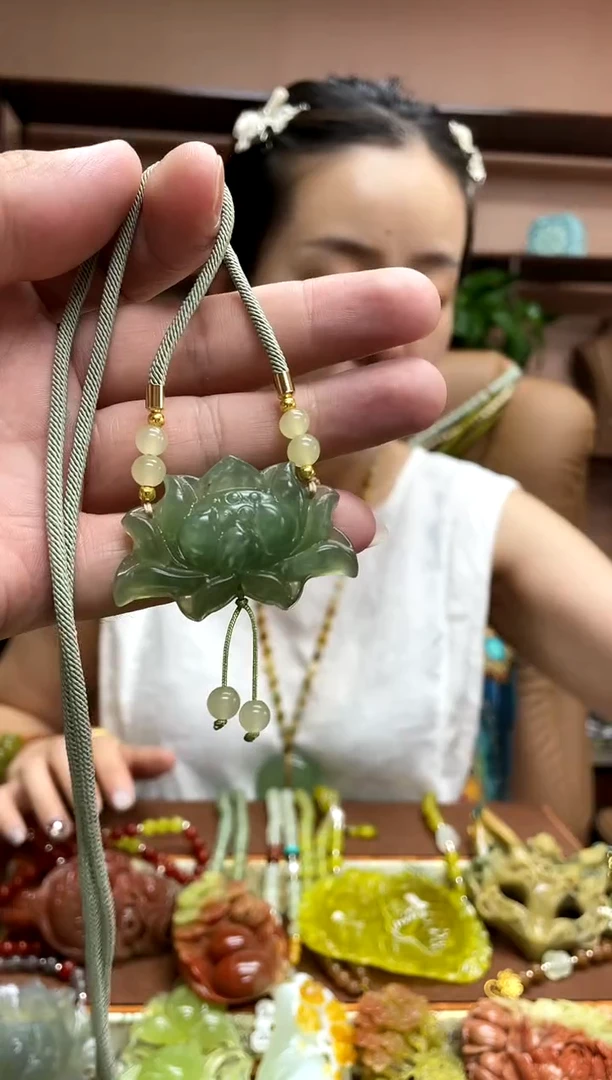 未镶嵌岫玉吊坠·3